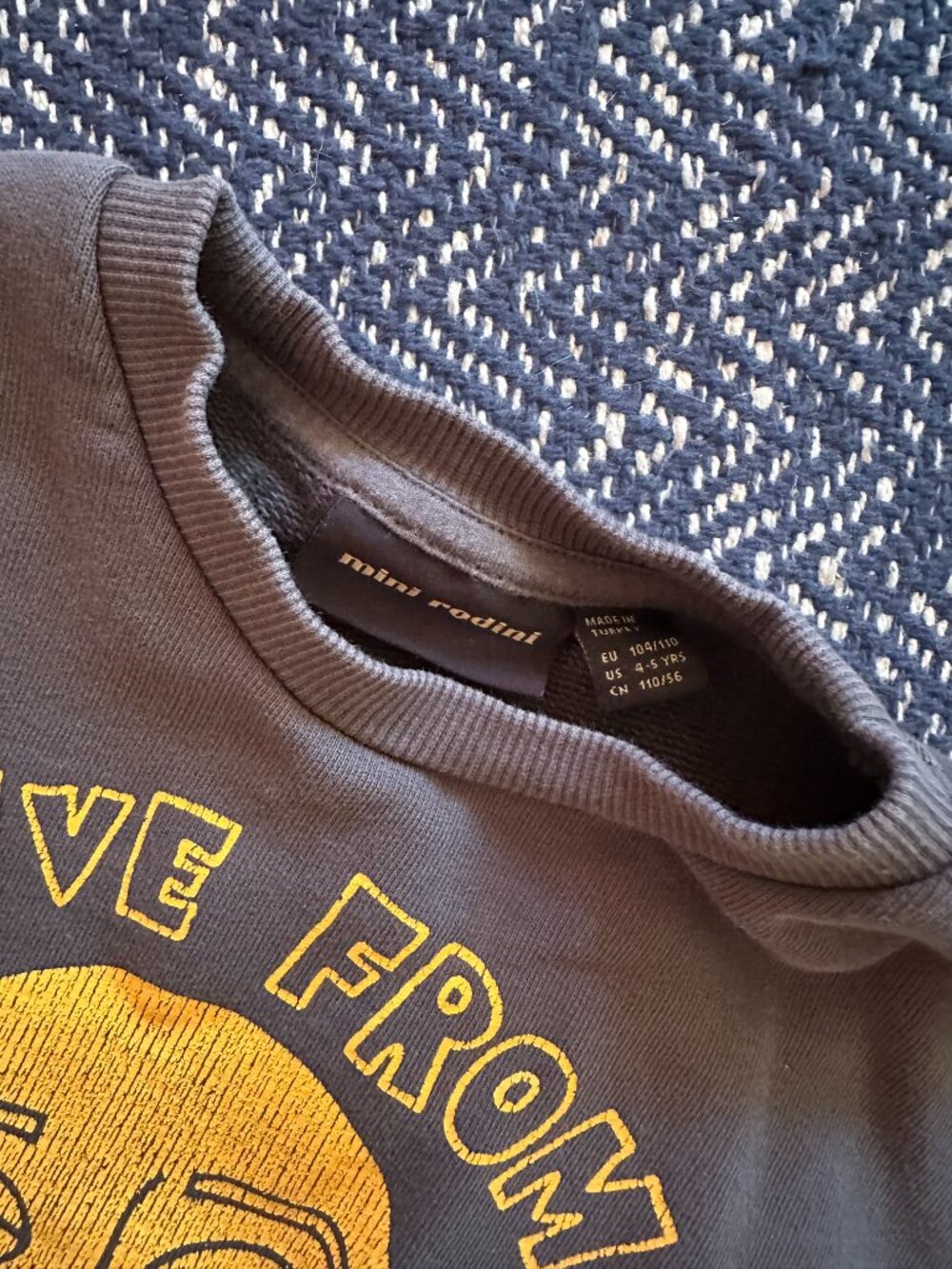 MINI RODINI | Moon Sweatshirt (size 3T) - Picture 3 of 5